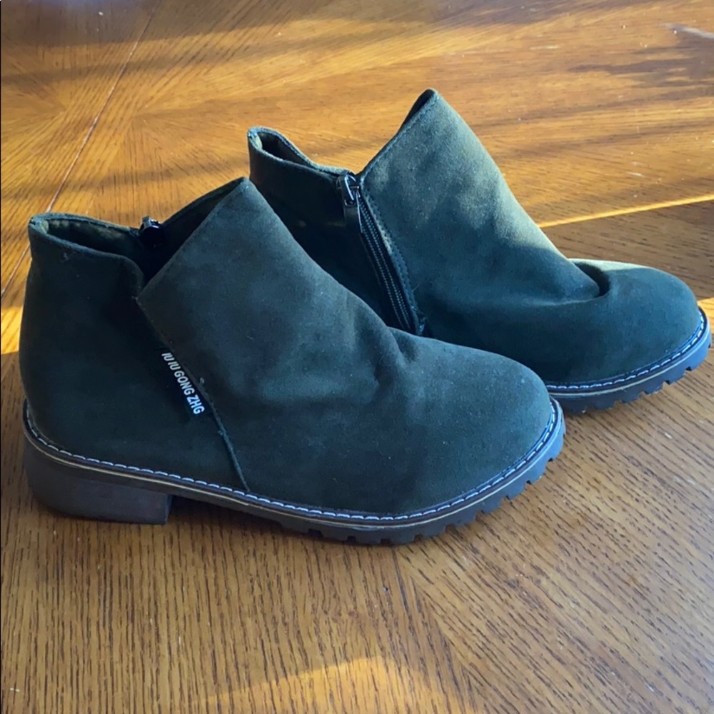 IU IU Gong ZHG Girls Ankle Boot Olive
